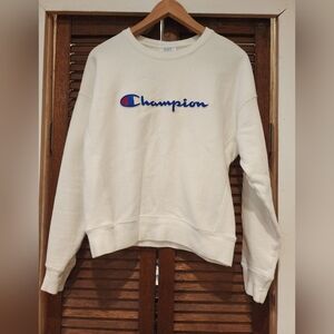 Champion Women's White Sweater Embroidered Logo Size M